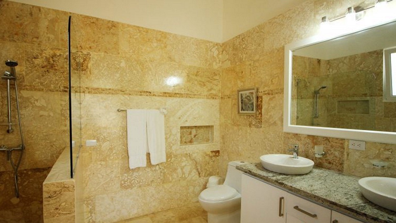 Photo of Bathroom in Urbanizacion Tavarez