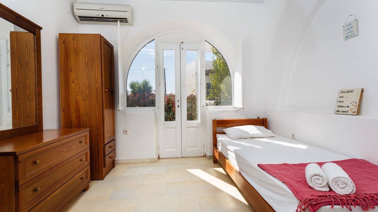 Photo of Bedroom in Ampelas