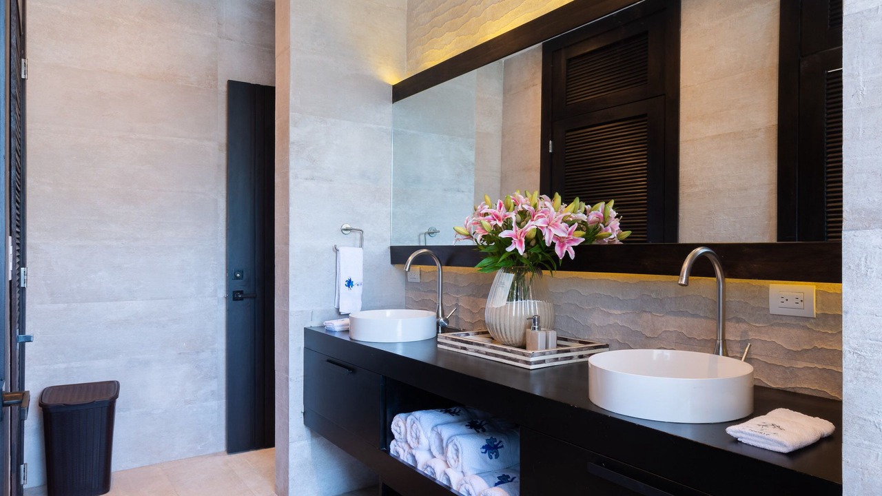 Photo of Bathroom in Portillo