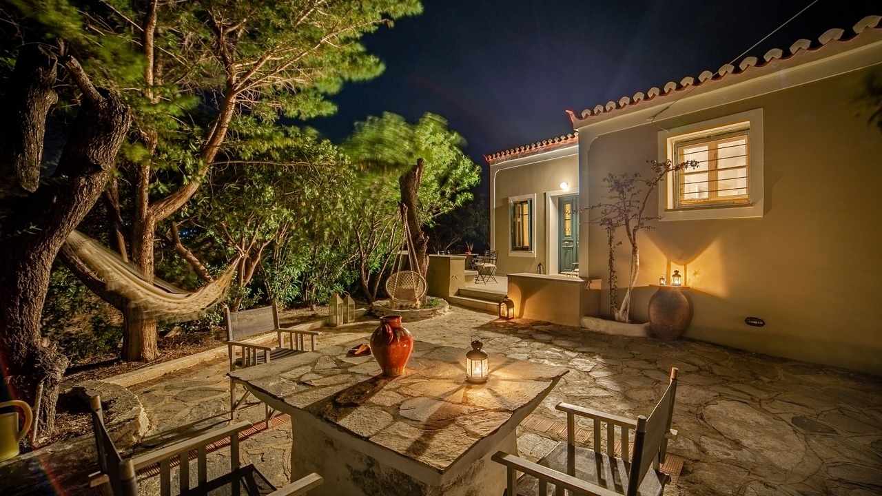 Photo of Patio Balcony in Andros Town