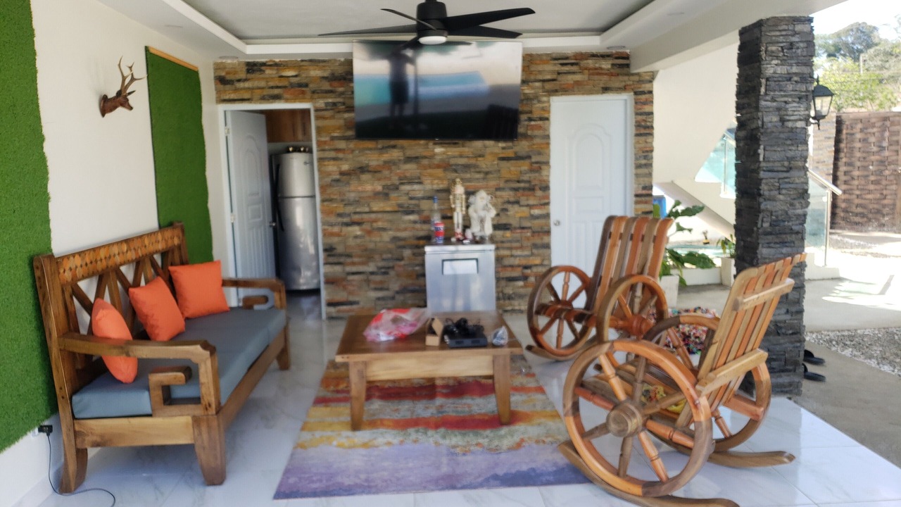 Photo of Outdoor in Janico