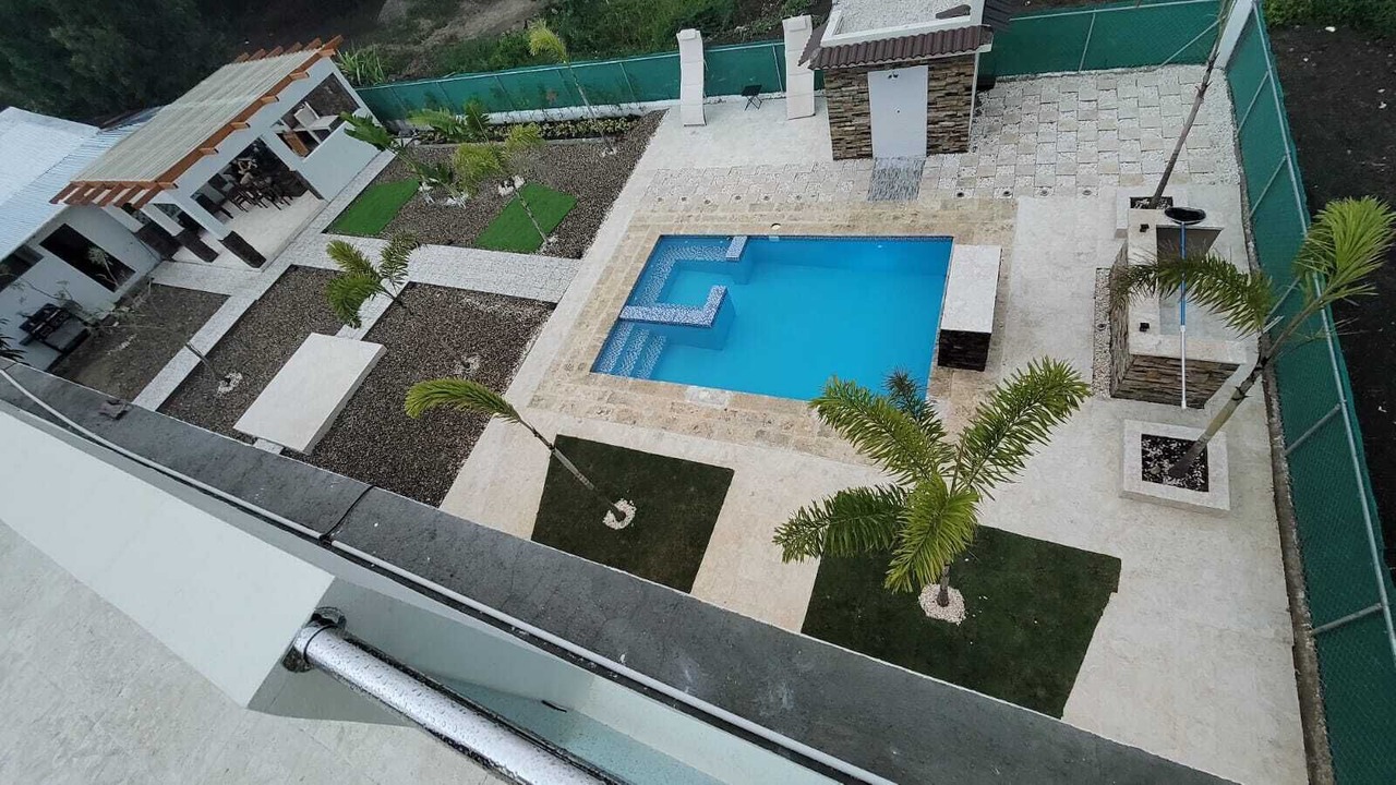 Photo of Outdoor in Janico
