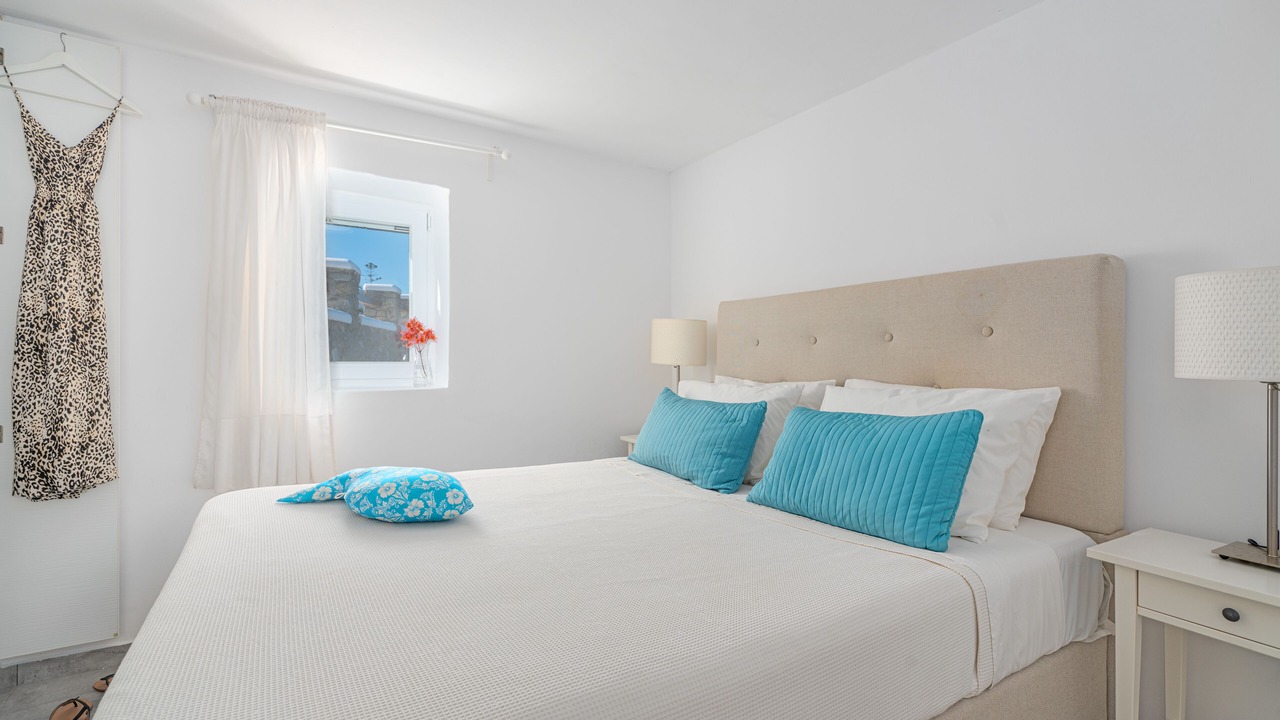 Photo of Bedroom in Ornos