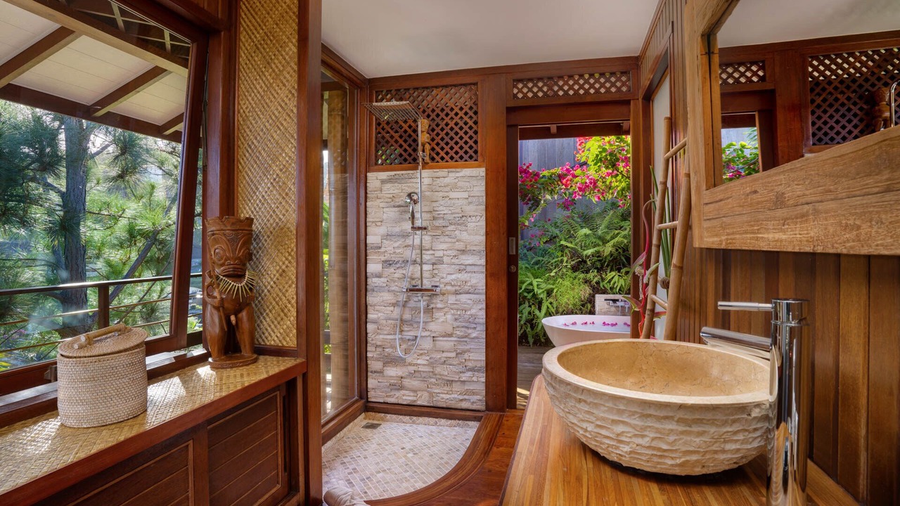 Photo of Bathroom in Punaauia