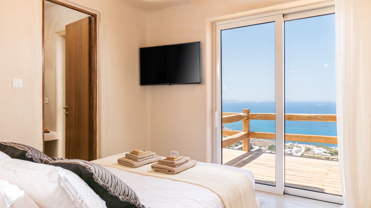 Photo of Bedroom in Faros Armenistis