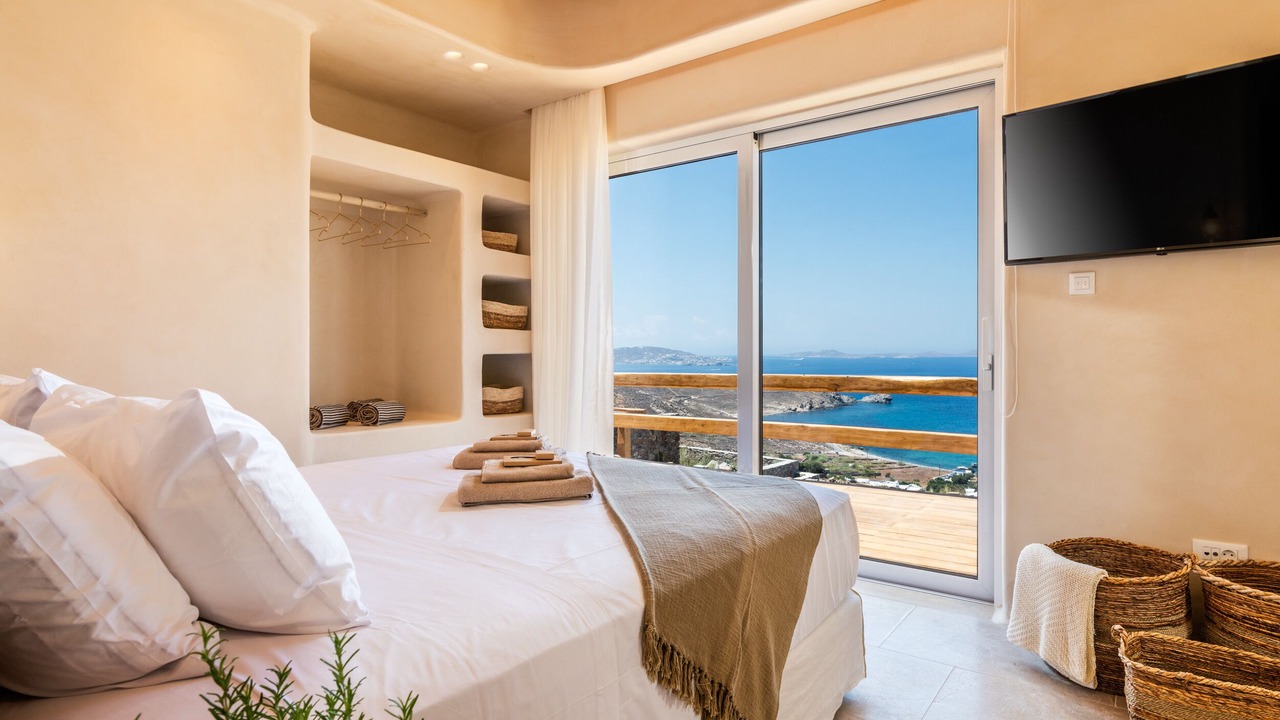 Photo of Bedroom in Faros Armenistis