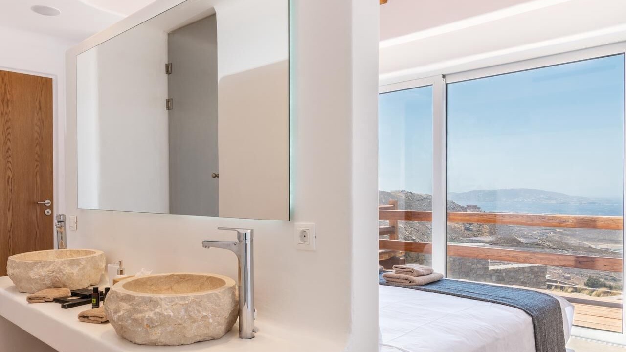 Photo of Bedroom in Faros Armenistis