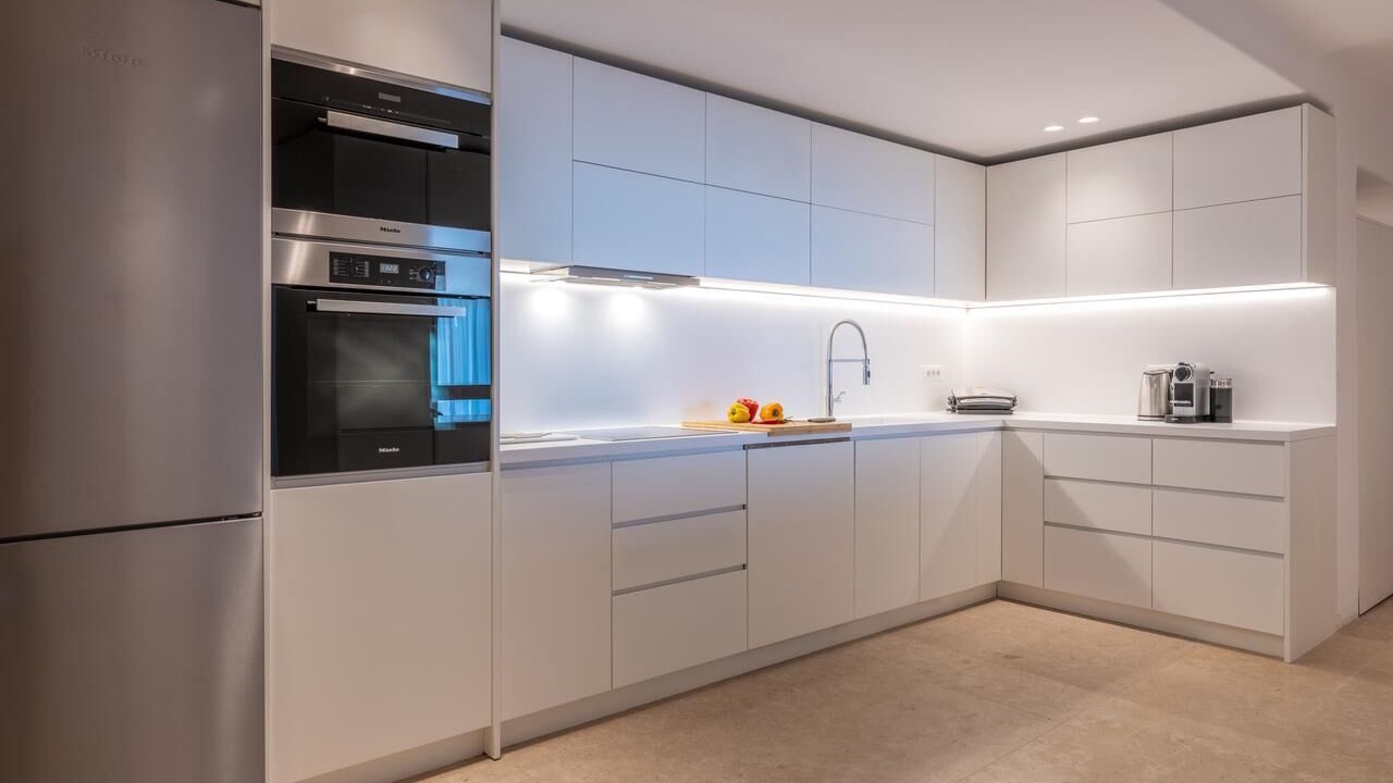 Photo of Kitchen in Faros Armenistis