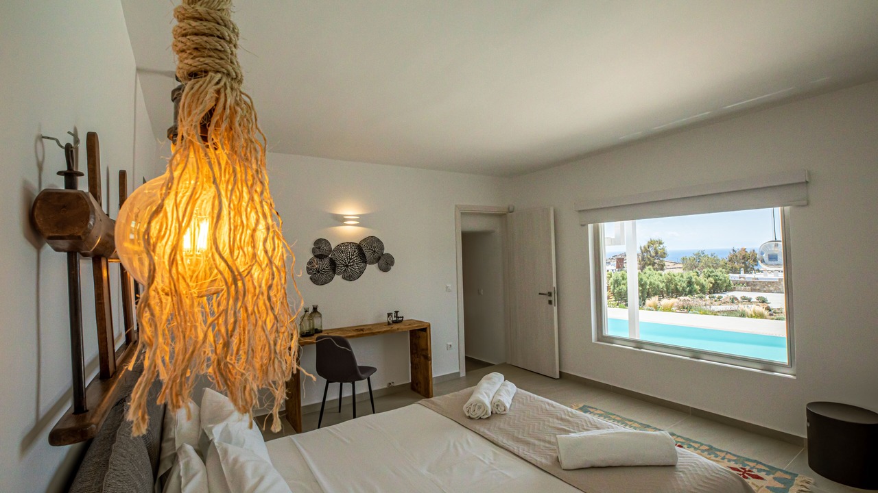 Photo of Bedroom in Platis Gialos