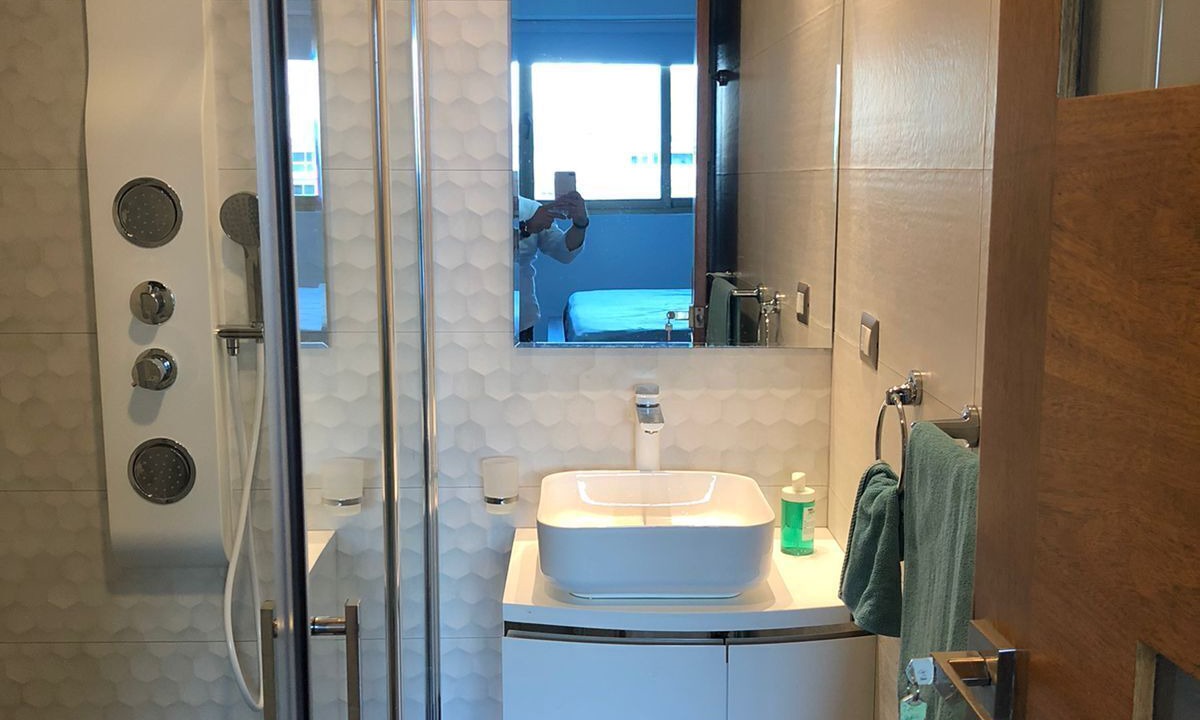 Photo of Bathroom in Evaristo Morales
