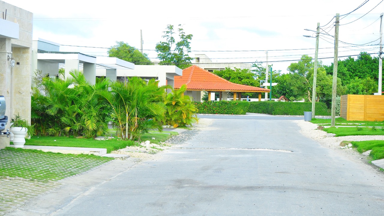 Photo of Outdoor in Veron