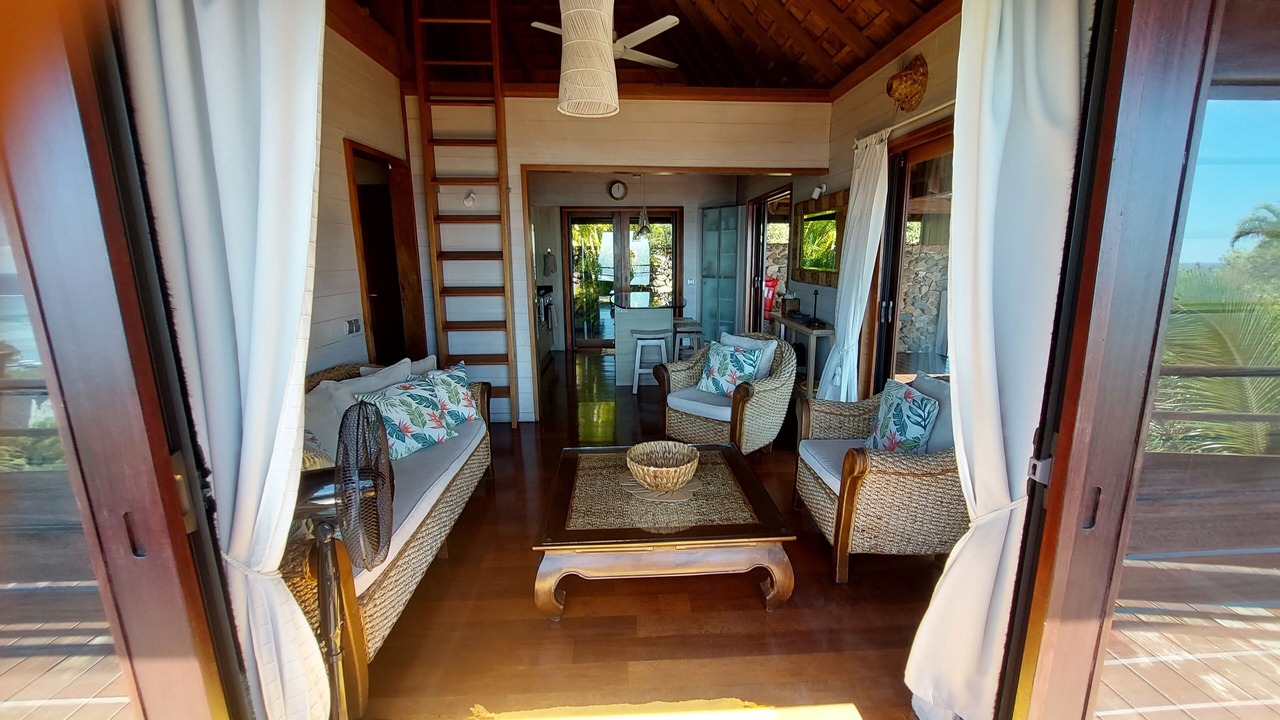 Photo of Others in Moorea-Maiao