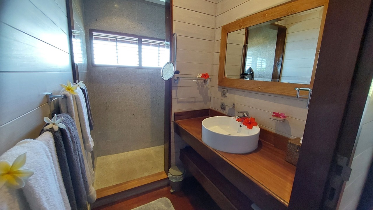 Photo of Bathroom in Moorea-Maiao