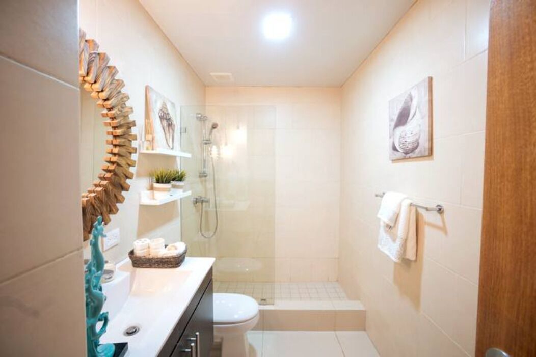 Photo of Bathroom in Pedro Brand
