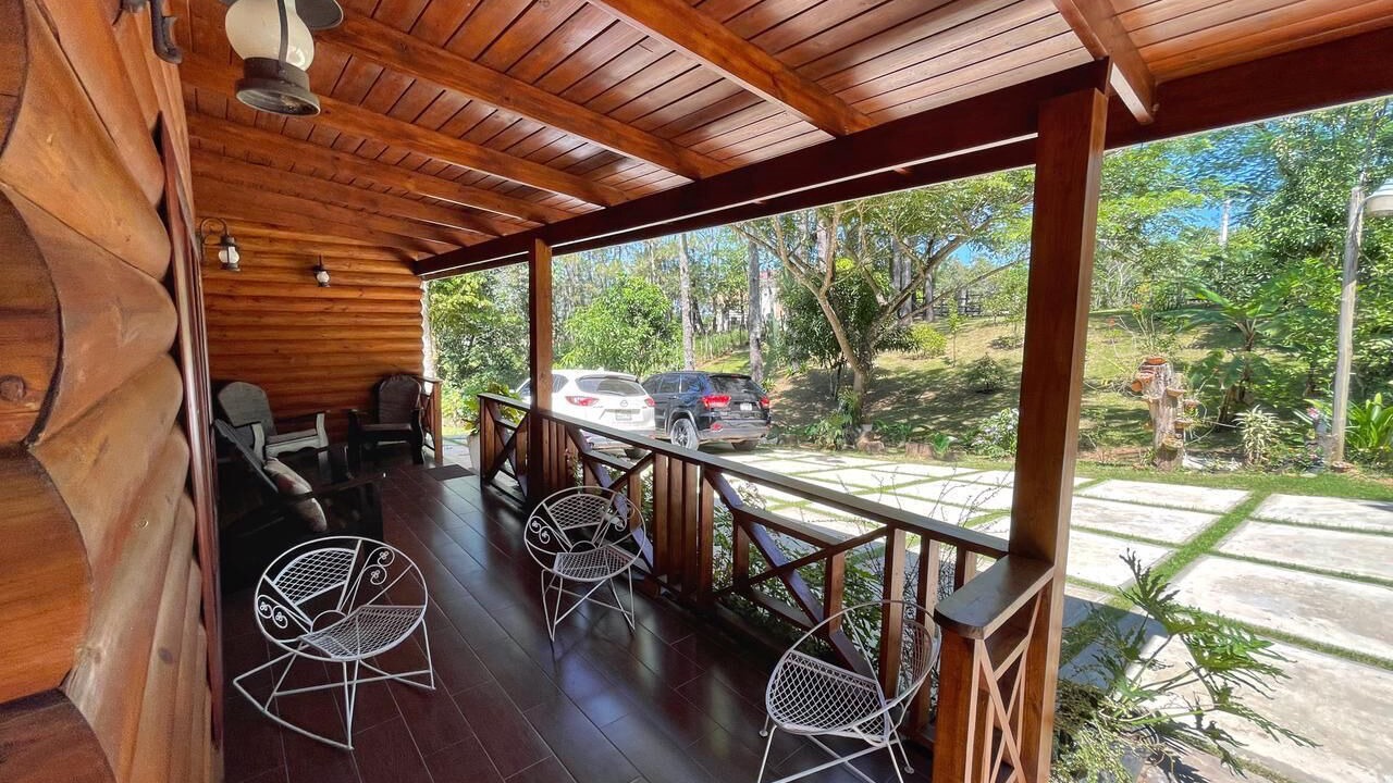 Photo of Patio Balcony in La Vega Province