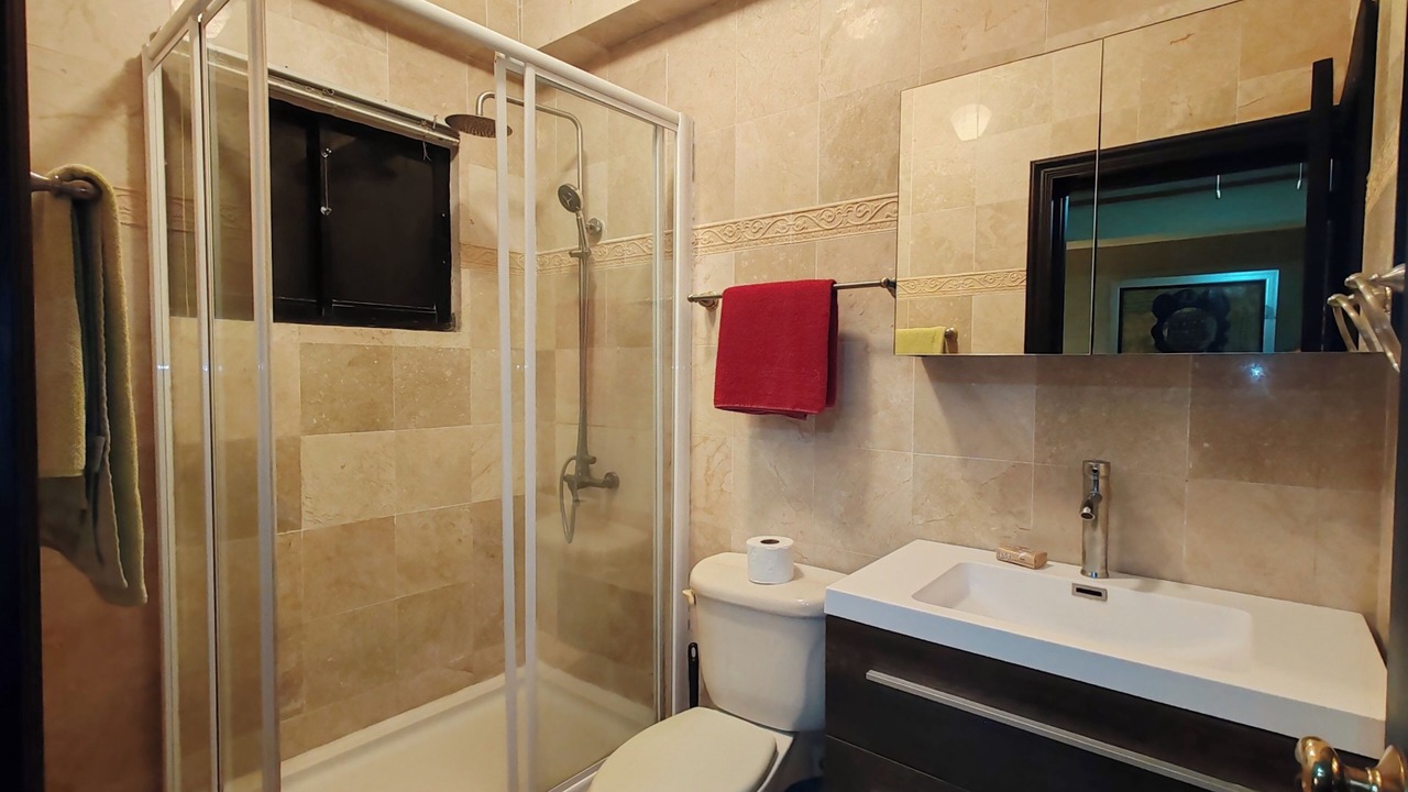 Photo of Bathroom in Evaristo Morales