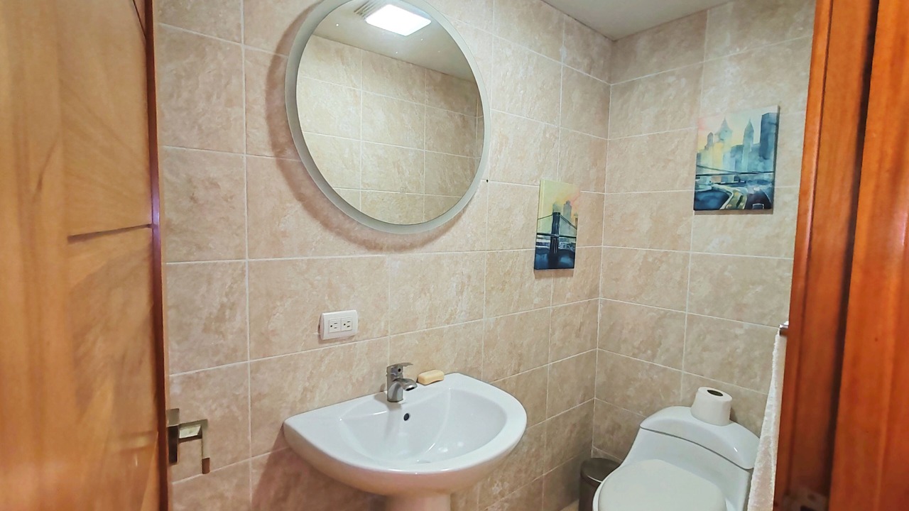 Photo of Bathroom in Evaristo Morales