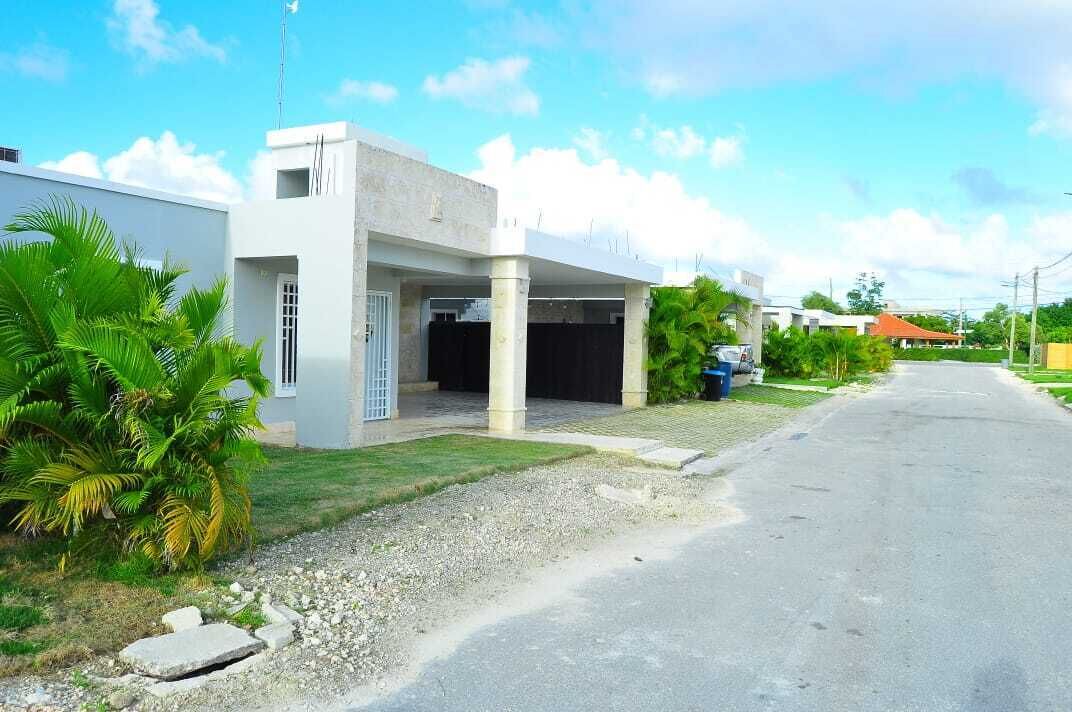 Photo of Outdoor in Veron