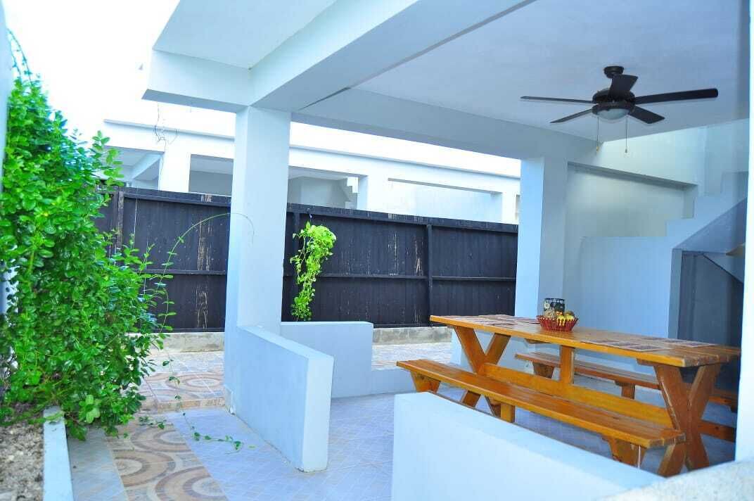 Photo of Outdoor in Veron