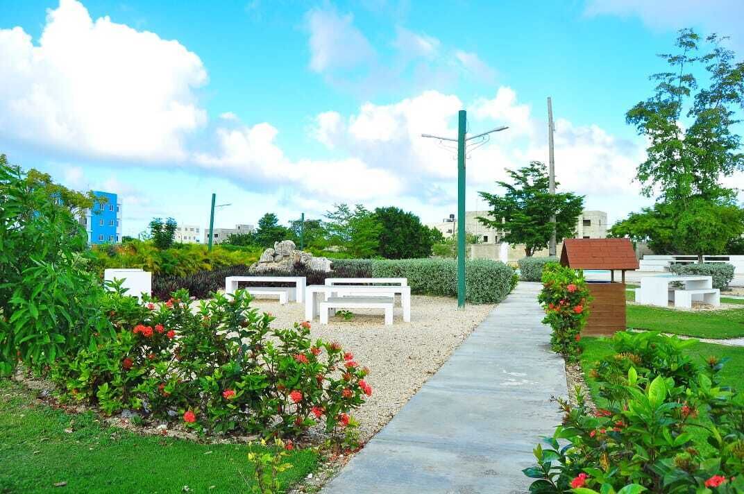Photo of Outdoor in Veron