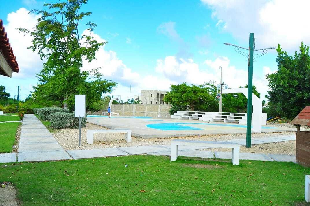 Photo of Outdoor in Veron