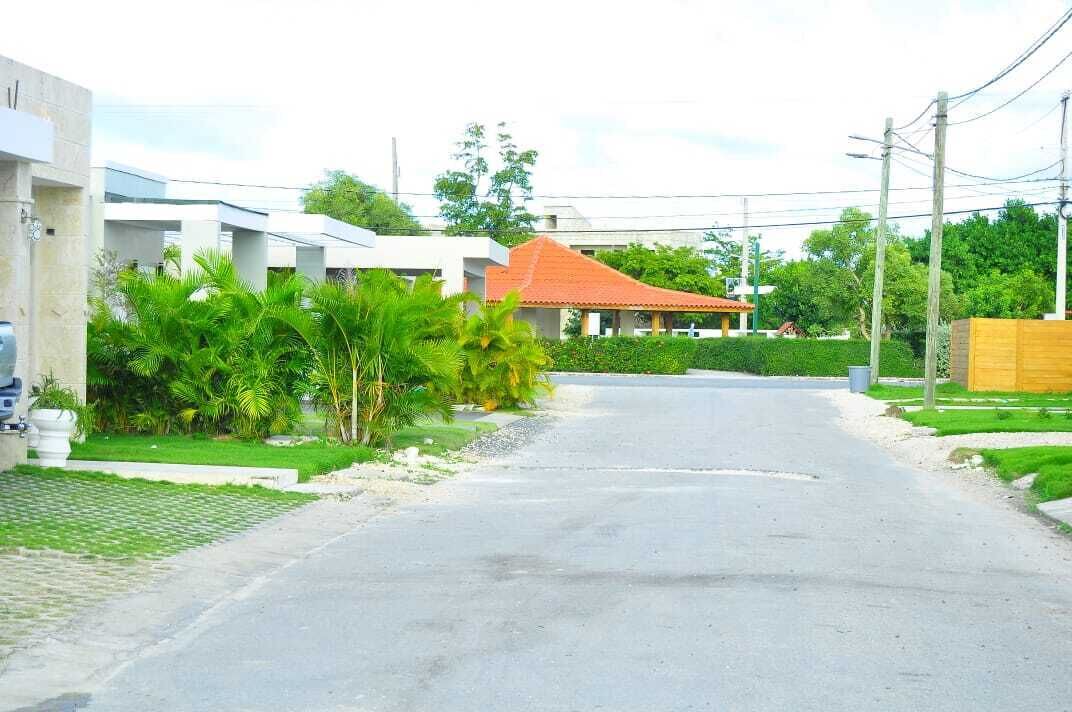 Photo of Outdoor in Veron