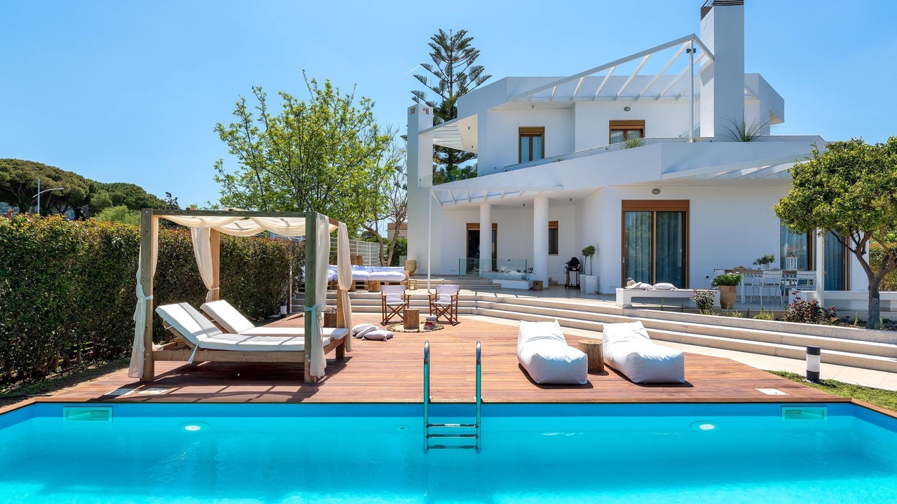 Photo of Outdoor in Ixia