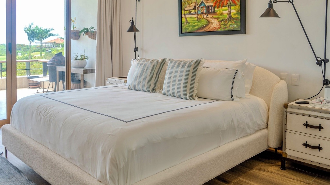 Photo of Bedroom in Los Altos