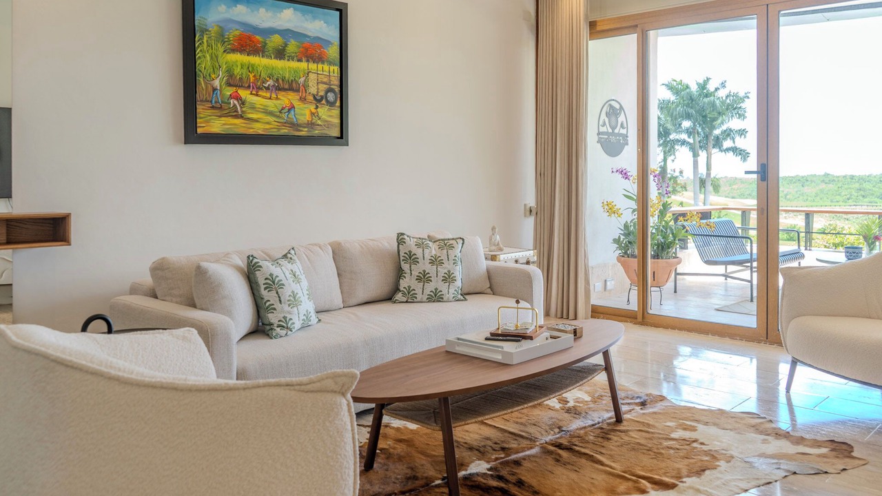 Photo of Livingroom in Los Altos
