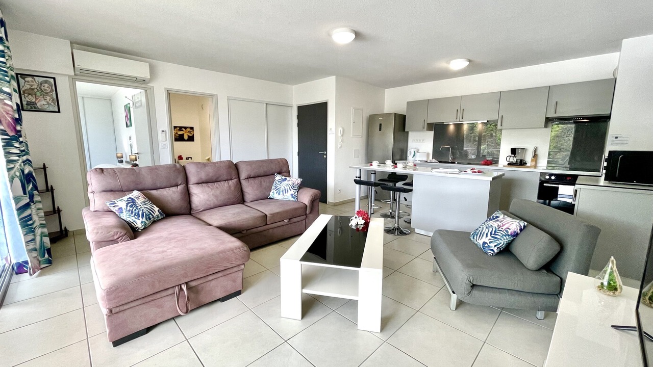 Photo of Livingroom in Faaa