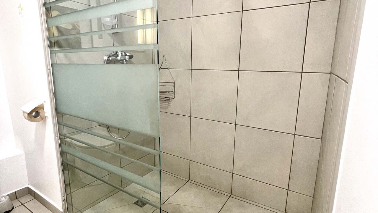 Photo of Bathroom in Faaa