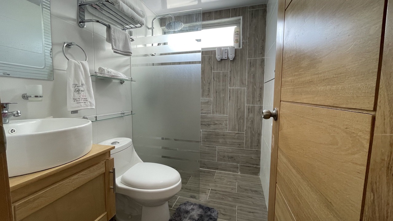 Photo of Bathroom in Guaricano