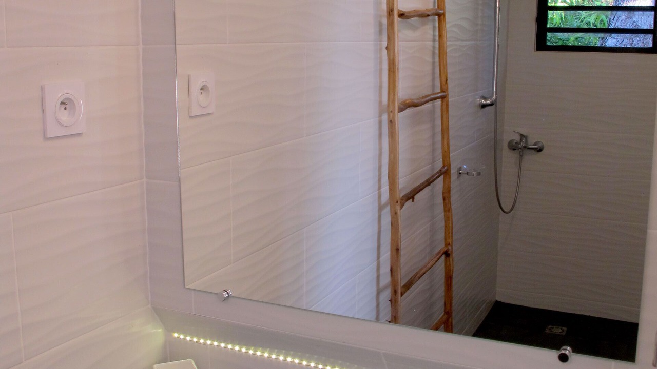Photo of Bathroom in Arue