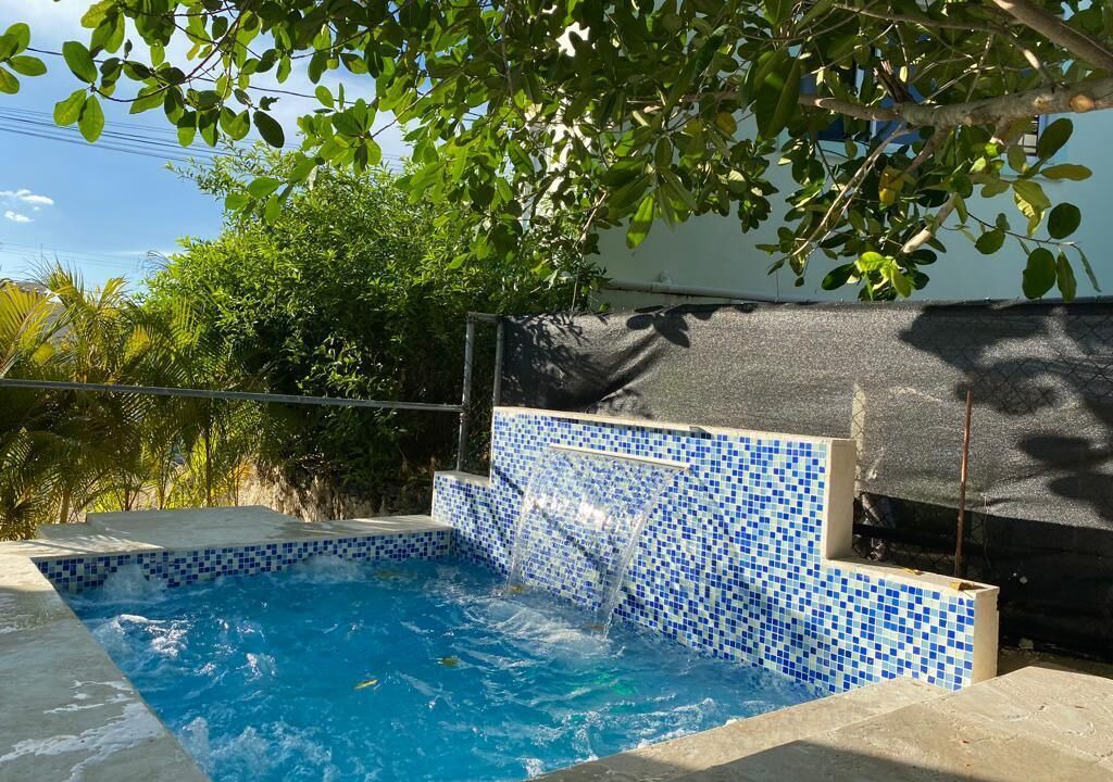 Photo of Outdoor in Veron