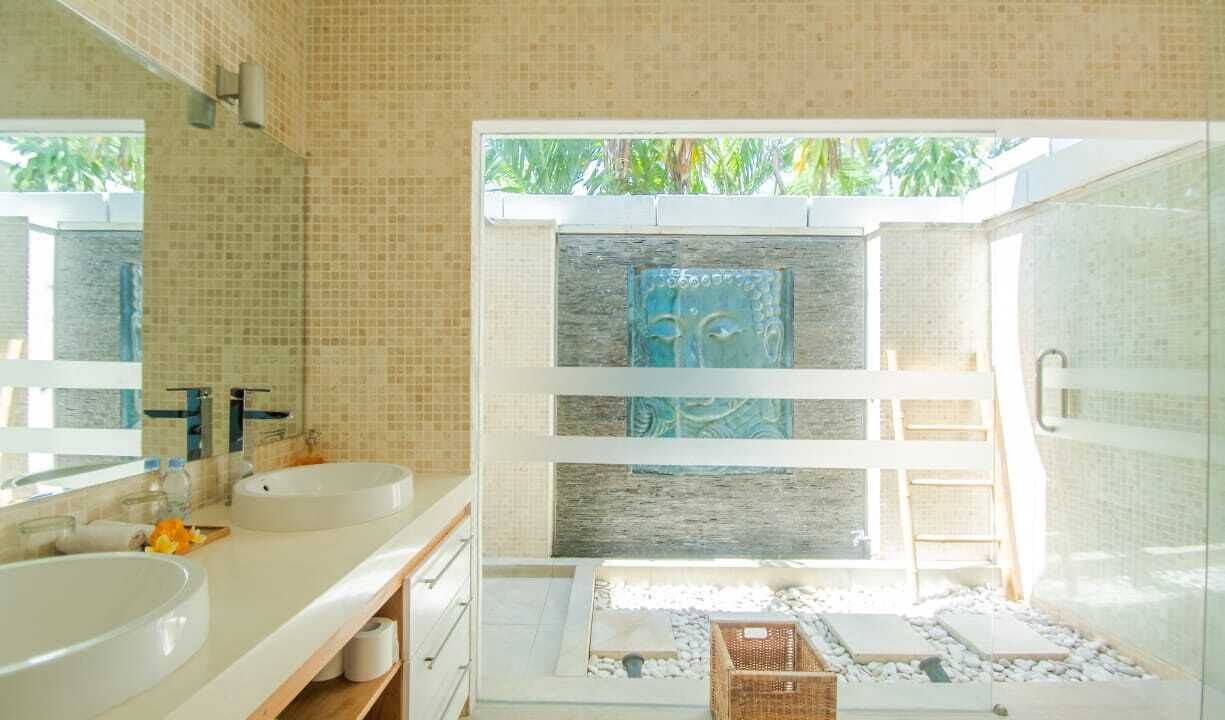 Photo of Bathroom in Umeanyar