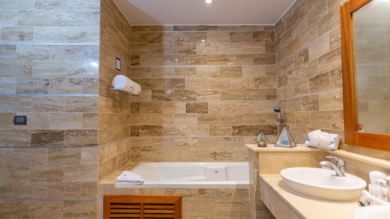Photo of Bathroom in Munoz