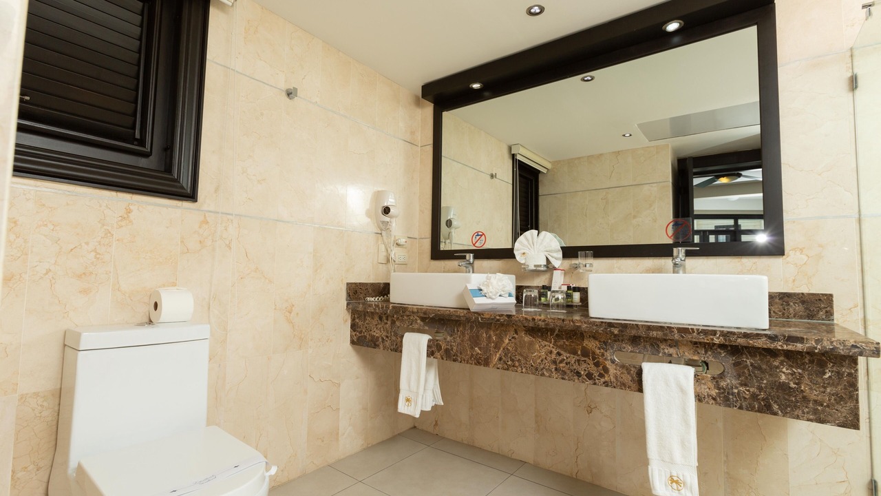 Photo of Bathroom in Munoz