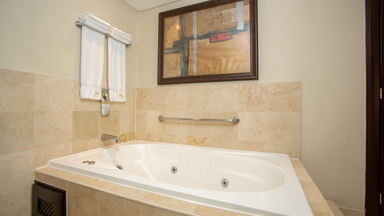 Photo of Bathroom in Munoz
