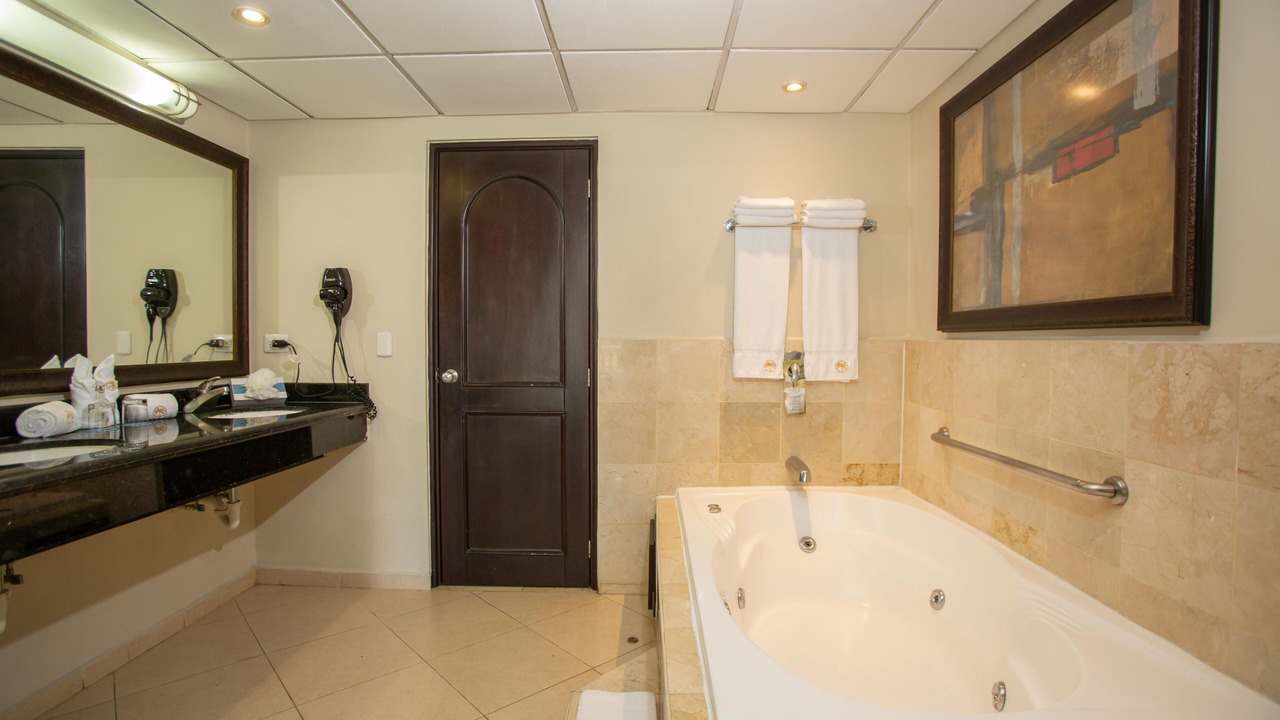 Photo of Bathroom in Munoz