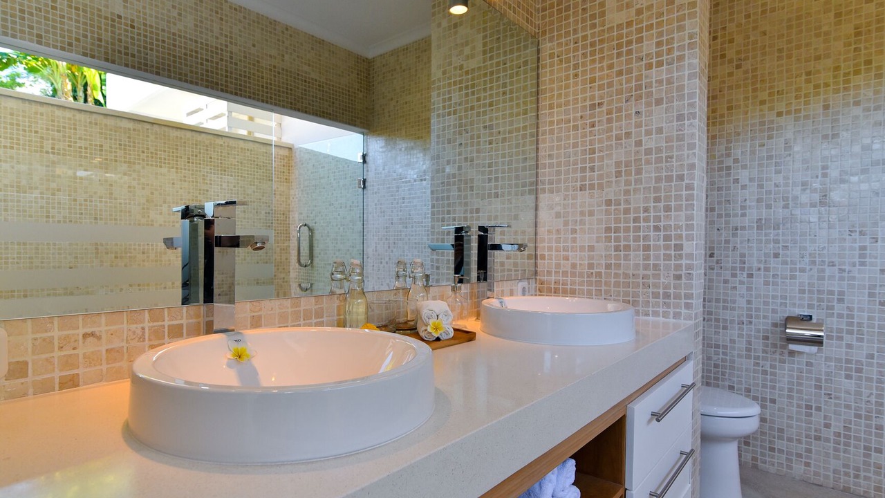 Photo of Bathroom in Umeanyar
