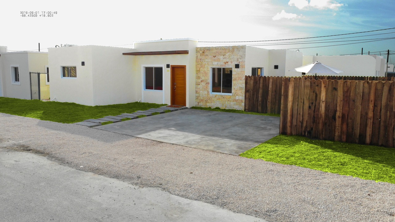 Photo of Outdoor in Veron
