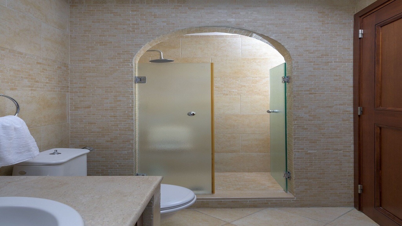 Photo of Bathroom in Haraki