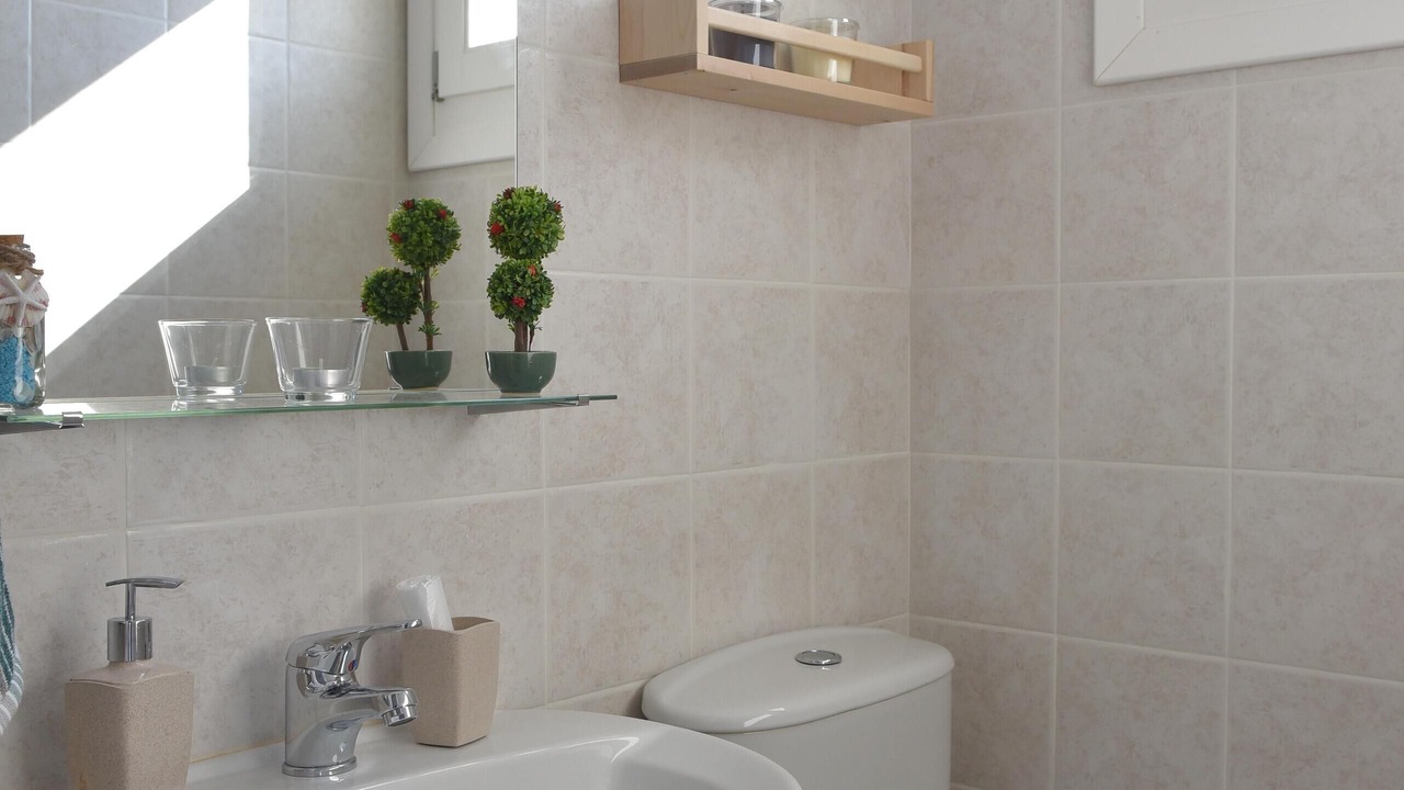 Photo of Bathroom in Megas Gialos