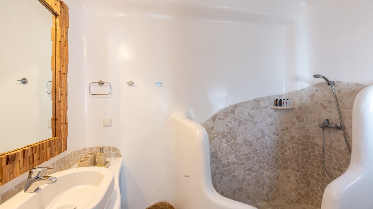 Photo of Bathroom in Platis Gialos