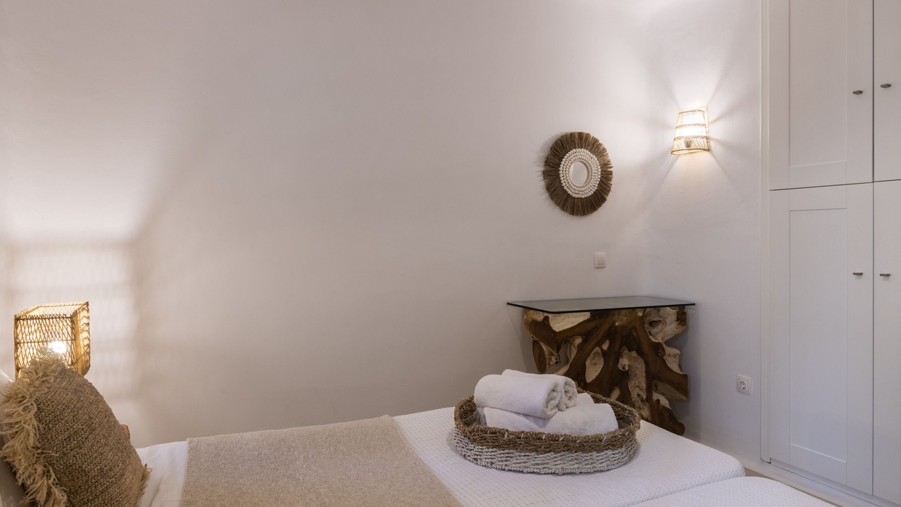Photo of Bedroom in Platis Gialos