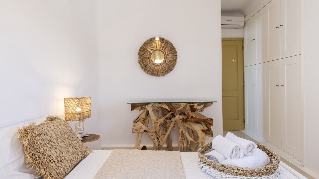 Photo of Bedroom in Platis Gialos
