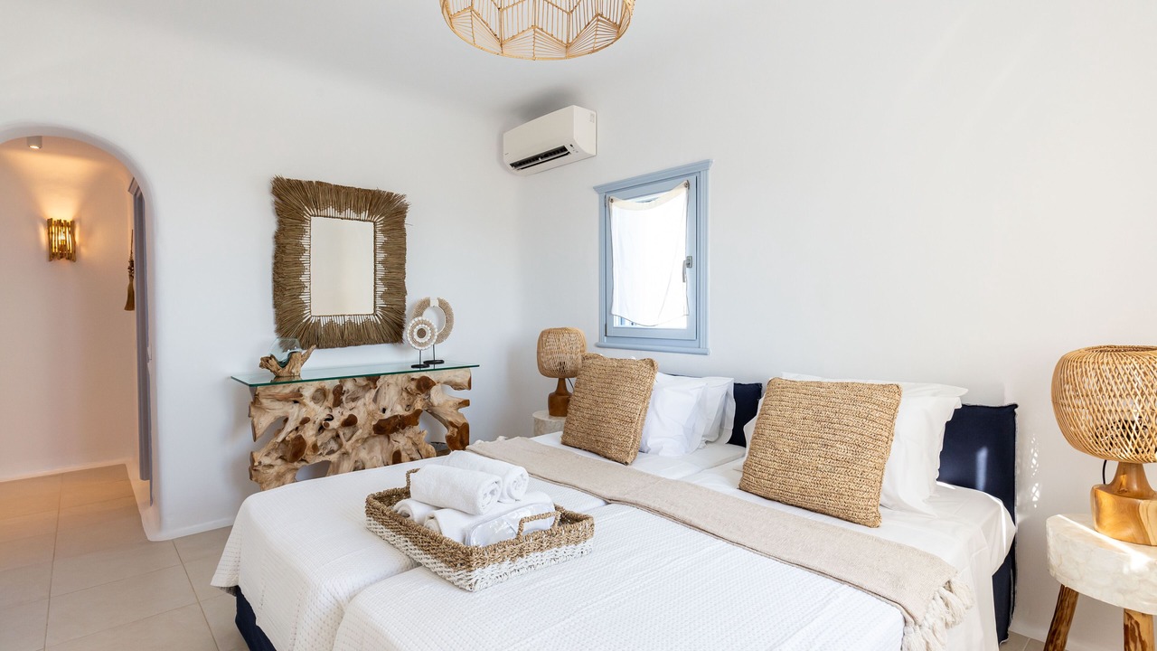 Photo of Bedroom in Platis Gialos