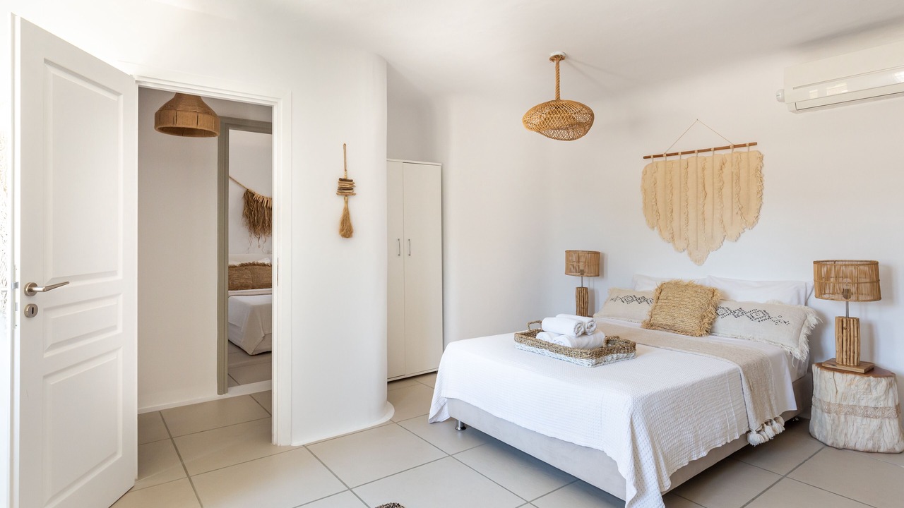 Photo of Bedroom in Platis Gialos