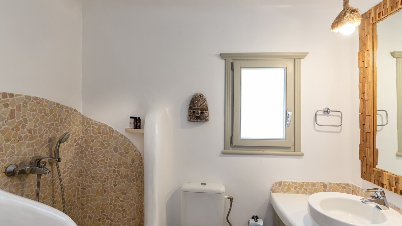 Photo of Bathroom in Platis Gialos
