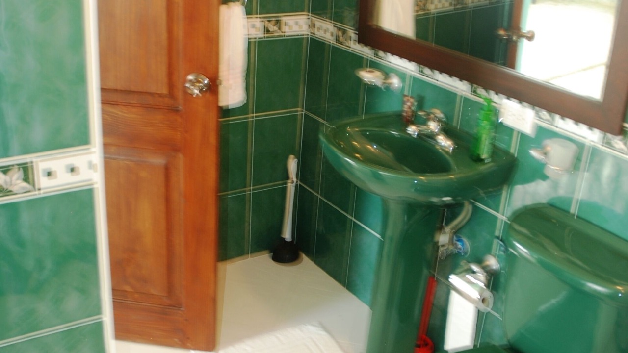Photo of Bathroom in Los Cerros